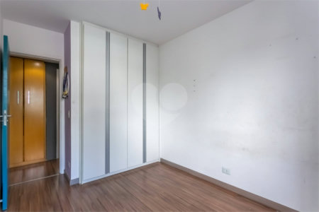 Apartamento à venda com 3 quartos, sendo 1 suíte, em Santo Amaro, São Paulo, SP
