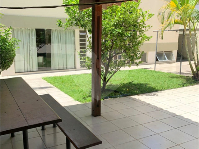 Sobrado à venda com 3 quartos, sendo 2 suítes,  em Jardim São Bento, São Paulo, SP