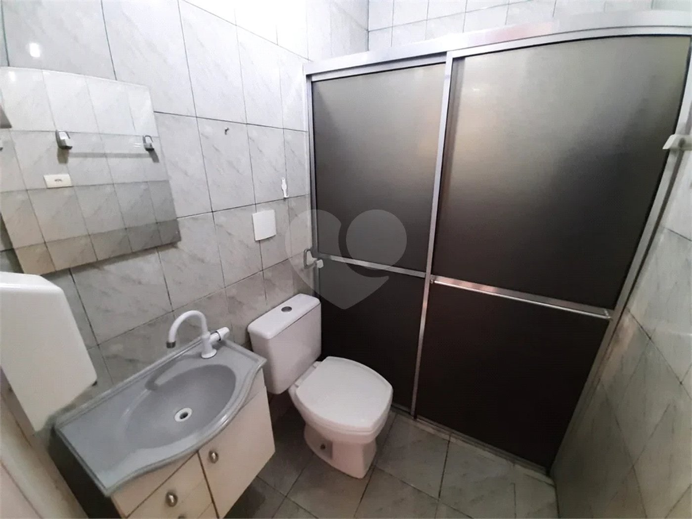 Sobrado à venda com 4 quartos, sendo 1 suíte, em Tremembé, São Paulo, SP