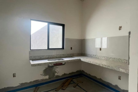 Casa à venda com 3 quartos, sendo 1 suíte,  em Bela Vista da Lagoa, Três Lagoas, MS