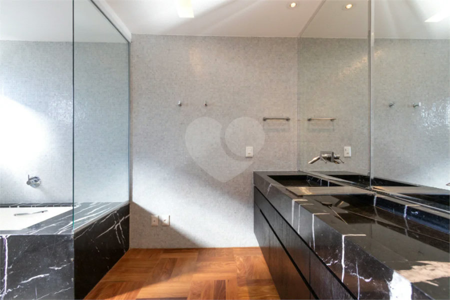 Vila Clementino - 161 m² | 2 dormitórios, com possibilidade de 3 | suíte master | 3 vagas | depósito