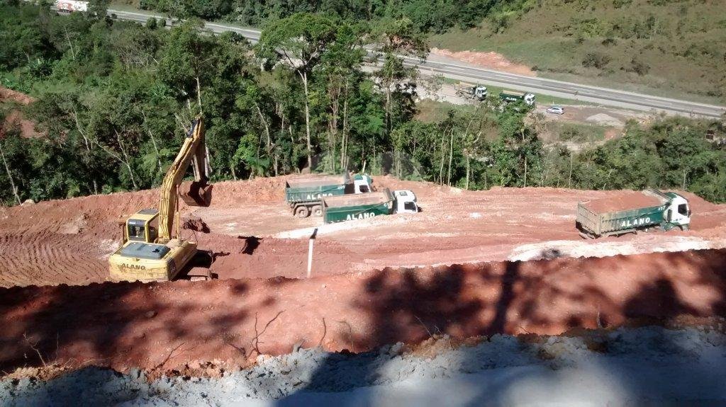 Terreno à venda em Jardim Glória, Miracatu, SP