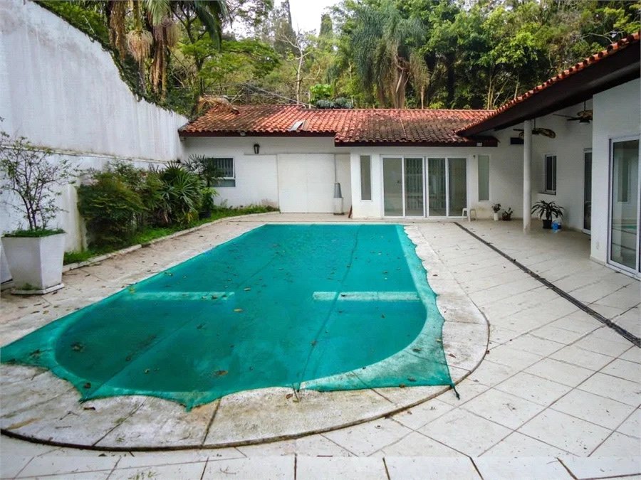 Casa à venda com 4 suítes em Vila Tramontano, São Paulo, SP