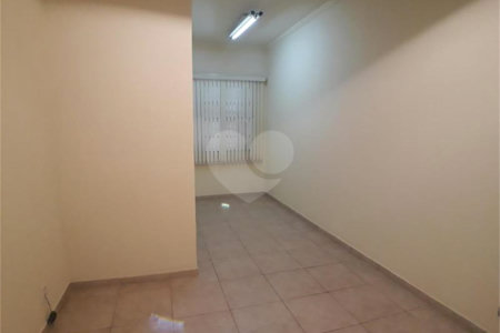 Casa Térrea para alugar com 1 quarto, sendo 3 suítes,  em Indianópolis, São Paulo, SP