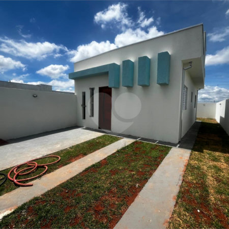 Casa à venda com 2 quartos em Parque Itapê, Itapetininga, SP