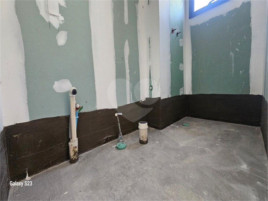 Apartamento à venda com 3 quartos, sendo 1 suíte,  em Pinheiros, São Paulo, SP