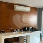 Apartamento na Mooca com 204 m² com vista maravilhosa, sendo 3 suítes e 4vagas.