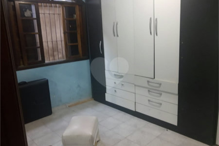 Sobrado à venda com 2 quartos, sendo 1 suíte, em Jardim Umarizal, São Paulo, SP