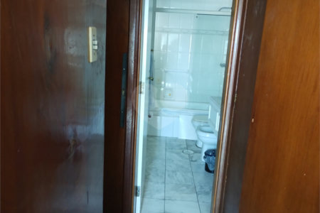Casa de Vila à venda com 4 suítes em Jardim Londrina, São Paulo, SP