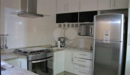 Casa à venda com 3 quartos, sendo 1 suíte, no condomínio Villa Jardim Sul, São Paulo - SP