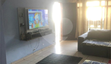 Sobrado à venda com 2 quartos em Artur Alvim, São Paulo, SP