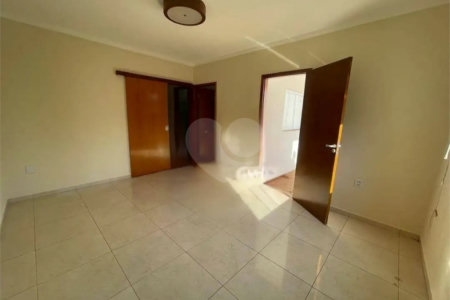 Casa à venda com 2 quartos, sendo 1 suíte, no condomínio Alvorada, Araraquara - SP
