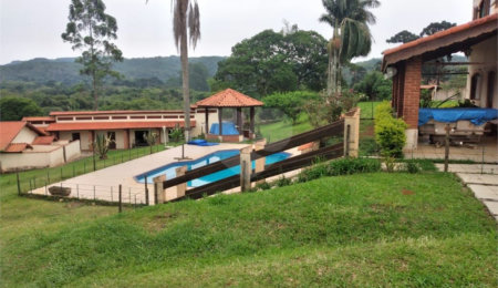 Chácara à venda com 4 quartos, sendo 3 suítes, em Ibiúna, Ibiúna, SP