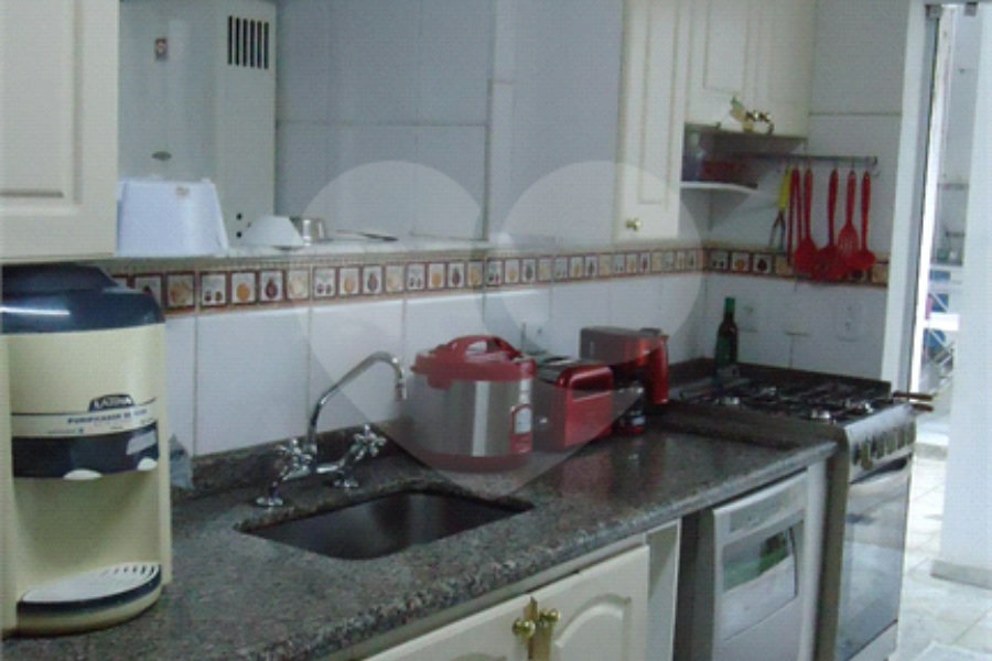Sobrado à venda com 4 quartos, sendo 1 suíte, em Mandaqui, São Paulo, SP
