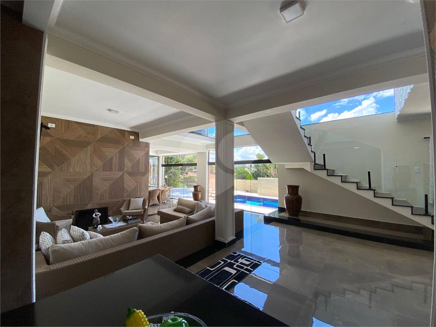 Casa à venda com 4 suítes em Vila Santista, Atibaia, SP