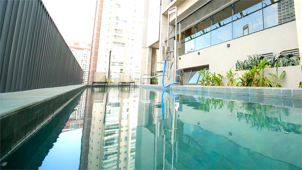 Apartamento à venda com 4 suítes em Jardim das Acácias, São Paulo, SP