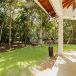 Casa à venda com 5 quartos, sendo 4 suítes, no condomínio Figueira Garden, Atibaia - SP