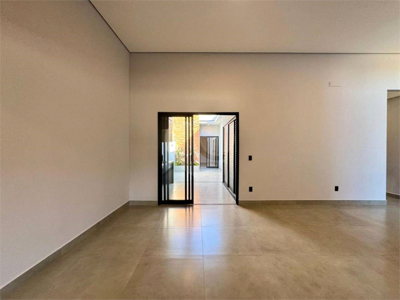 Casa à venda com 3 quartos, sendo 1 suíte, no condomínio Park Gran Reserve, Indaiatuba - SP