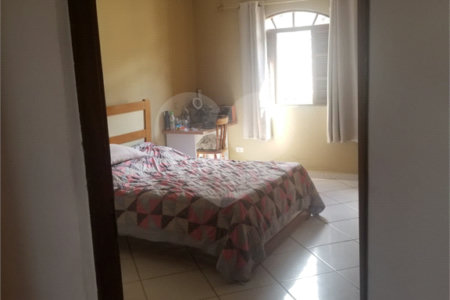 Casa à venda com 3 quartos, sendo 2 suítes, em Jardim Maria Luiza, São Paulo, SP