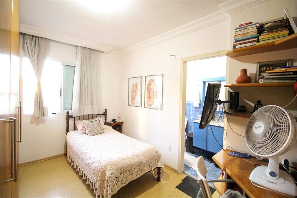 Casa à venda com 5 quartos, sendo 3 suítes, em Vila Paulicéia, São Paulo, SP