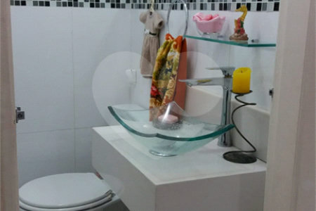Casa à venda com 2 suítes no condomínio Residencial Taormina, São Paulo - SP