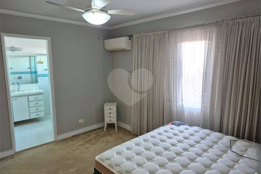 Sobrado à venda com 4 quartos, sendo 1 suíte, em Vila Guilherme, São Paulo, SP