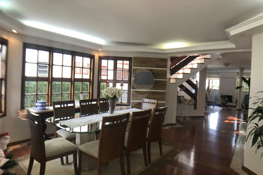 Casa à venda com 4 suítes no condomínio Residencial Floresta, São Paulo - SP