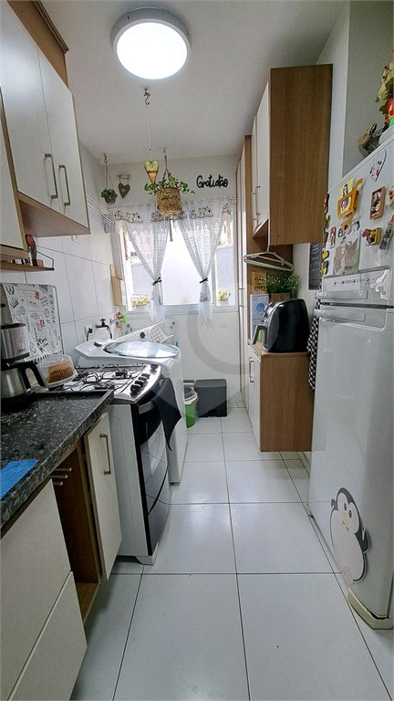 Casa à venda com 3 quartos, sendo 1 suíte,  no condomínio Moradas do Horto, São Paulo - SP