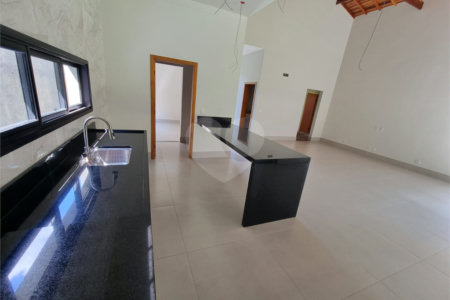 Casa à venda com 3 suítes no condomínio Terras de Santa Teresa, Itupeva - SP