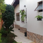 Casa à venda ou para alugar com 2 quartos, sendo 1 suíte, em Jardim do Lago, Atibaia, SP