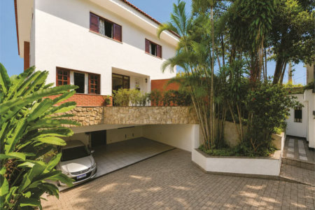 Casa à venda com 5 quartos, sendo 4 suítes, no condomínio Parque dos Príncipes, São Paulo - SP