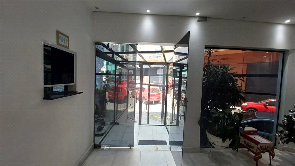 Apartamento à venda com 2 quartos em Sé, São Paulo, SP