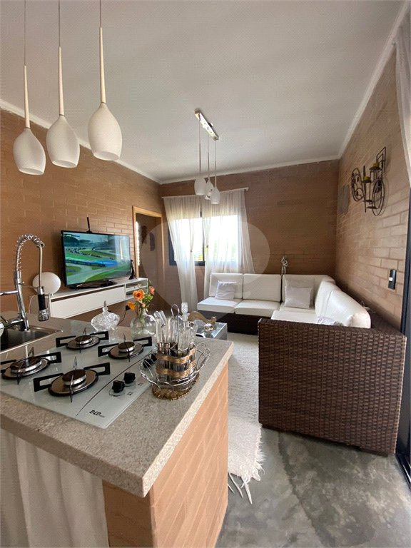 Casa à venda com 5 quartos, sendo 3 suítes,  em Jardim dos Pinheiros, Atibaia, SP