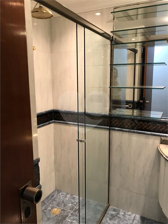 Apartamento à venda com 4 quartos, sendo 1 suíte, em Vila Uberabinha, São Paulo, SP