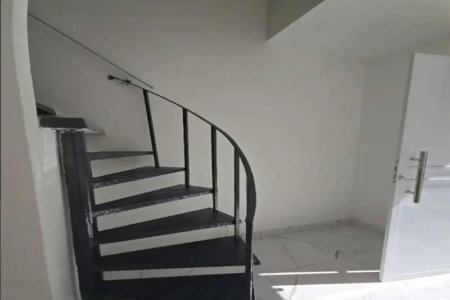 Sobrado à venda com 2 quartos no condomínio Ville de Vie 2, Cotia - SP