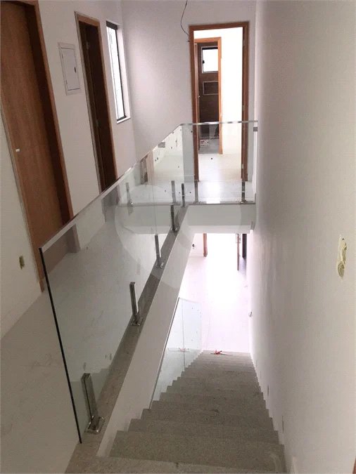 Residência completa com 3 quartos, suíte e área gourmet