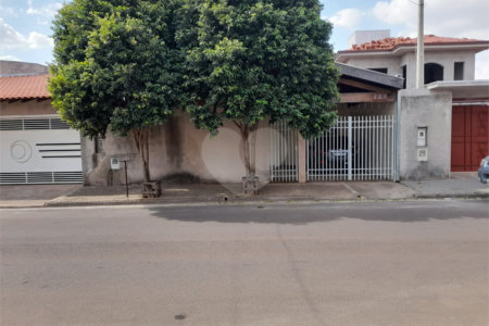 Terreno à Venda no Jardim Embaré - São Carlos