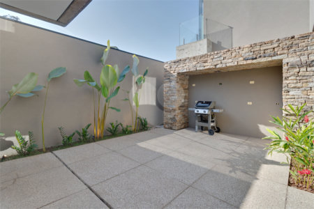 Casa de Vila à venda com 3 suítes em Granja Julieta, São Paulo, SP