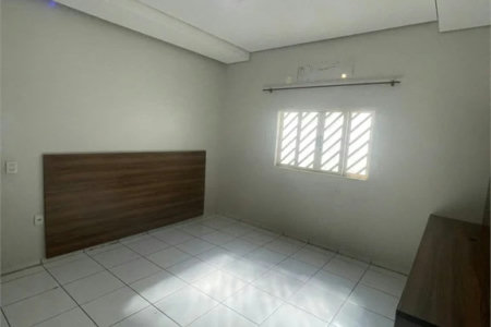 Casa para alugar com 3 quartos, sendo 1 suíte, em Setor Industrial, Balsas, MA