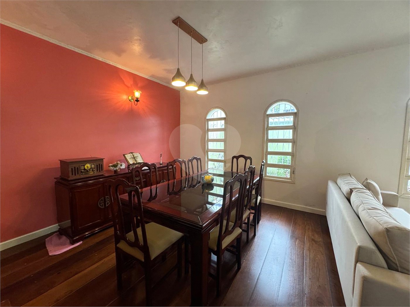 Casa à venda com 4 quartos, sendo 1 suíte,  em Vila Galvão, Guarulhos, SP