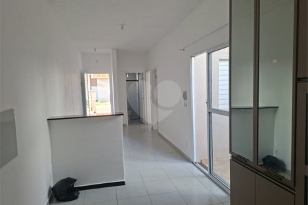 Casa à venda com 2 quartos no condomínio Villagio Allegro, Itapetininga - SP