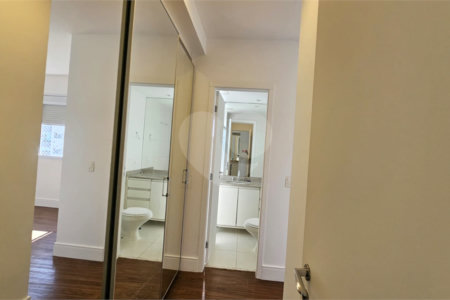 Apartamento à venda ou para alugar com 3 quartos, sendo 2 suítes, em Vila Anastácio, São Paulo, SP