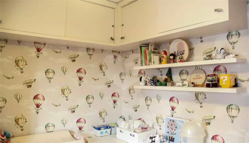 Apartamento à venda com 3 quartos, sendo 2 suítes, em Vila Olímpia, São Paulo, SP