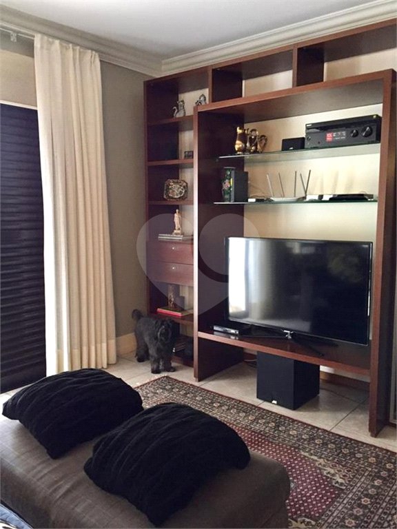 Apartamento à venda com 3 suítes em Vila Suzana, São Paulo, SP