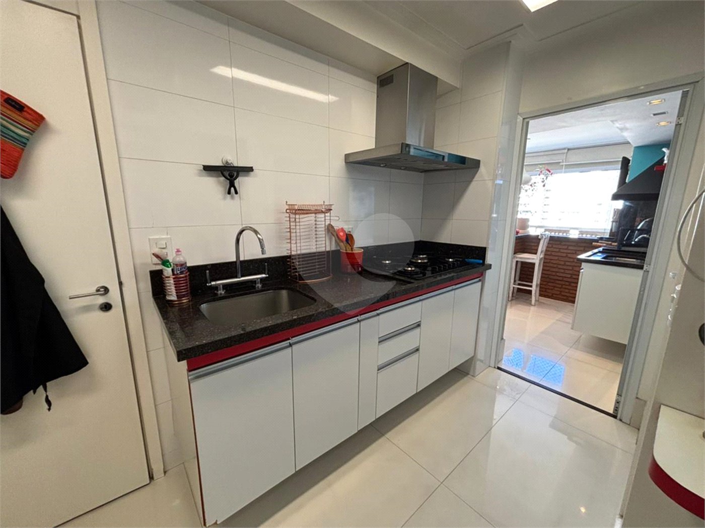 Apartamento à venda com 3 quartos, sendo 1 suíte,  em Santo Amaro, São Paulo, SP