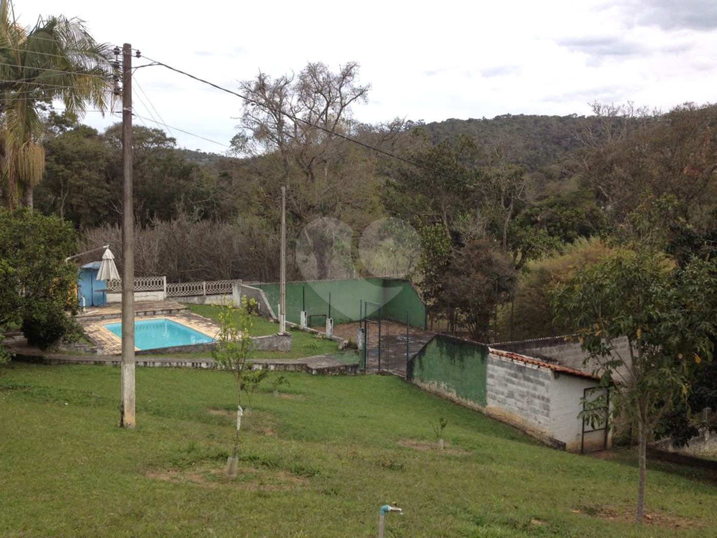Chácara à venda com 3 quartos, sendo 1 suíte, no Centro, Bom Jesus dos Perdões, SP