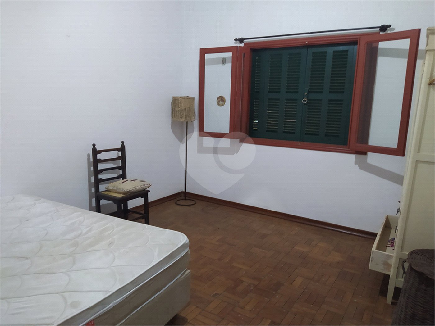 Chácara à venda com 5 quartos, sendo 1 suíte, no Centro (mailasqui), São Roque, SP