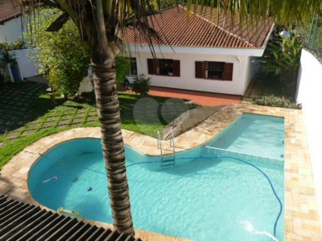 Casa Térrea à venda com 4 quartos, sendo 1 suíte,  em Tremembé, São Paulo, SP