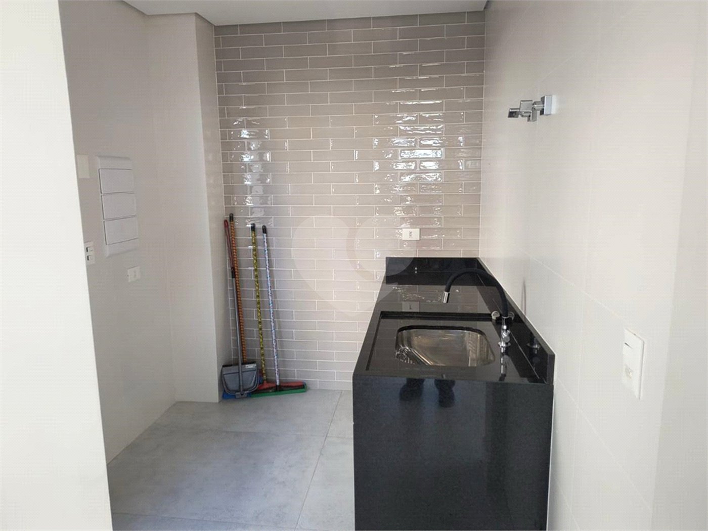 Casa à venda com 3 quartos, sendo 1 suíte, no condomínio Bella Città - Fazenda Rodeio, Mogi das Cruzes - SP