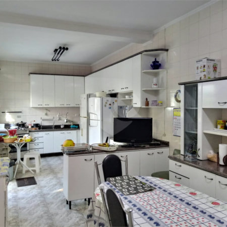 Casa Térrea à venda com 3 quartos, sendo 1 suíte, em Vila Paulicéia, São Paulo, SP